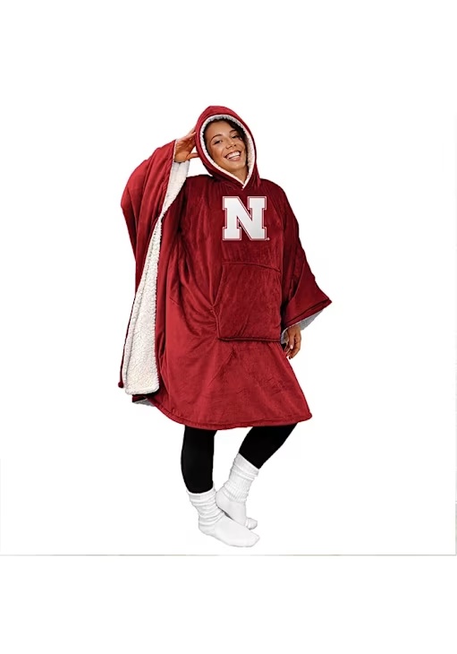 Red Nebraska Cornhuskers Wearable Bloncho Sherpa Fleece Blanket
