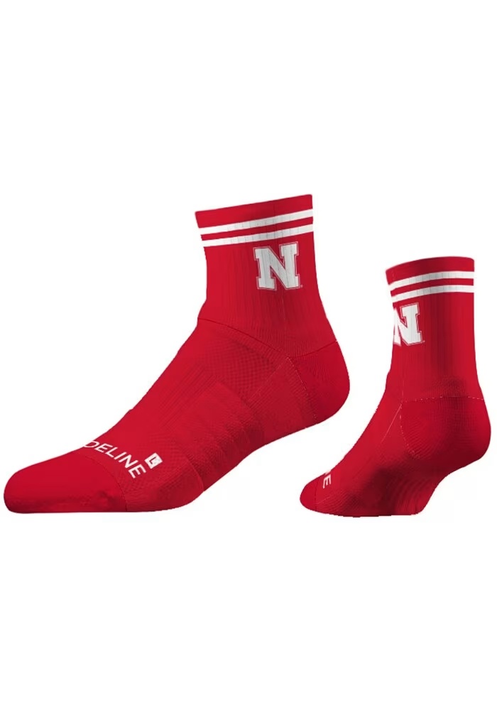 Half Calf, Primary Logo School Color Nebraska Cornhuskers Mens Quarter Socks - Red